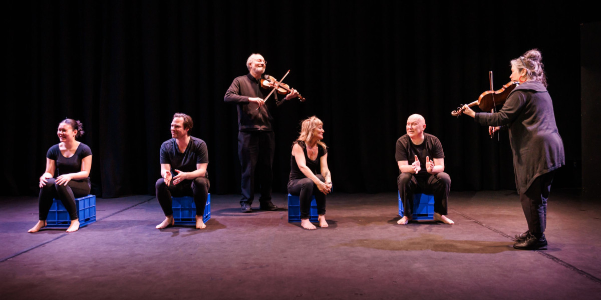  Introduction to Playback Theatre 